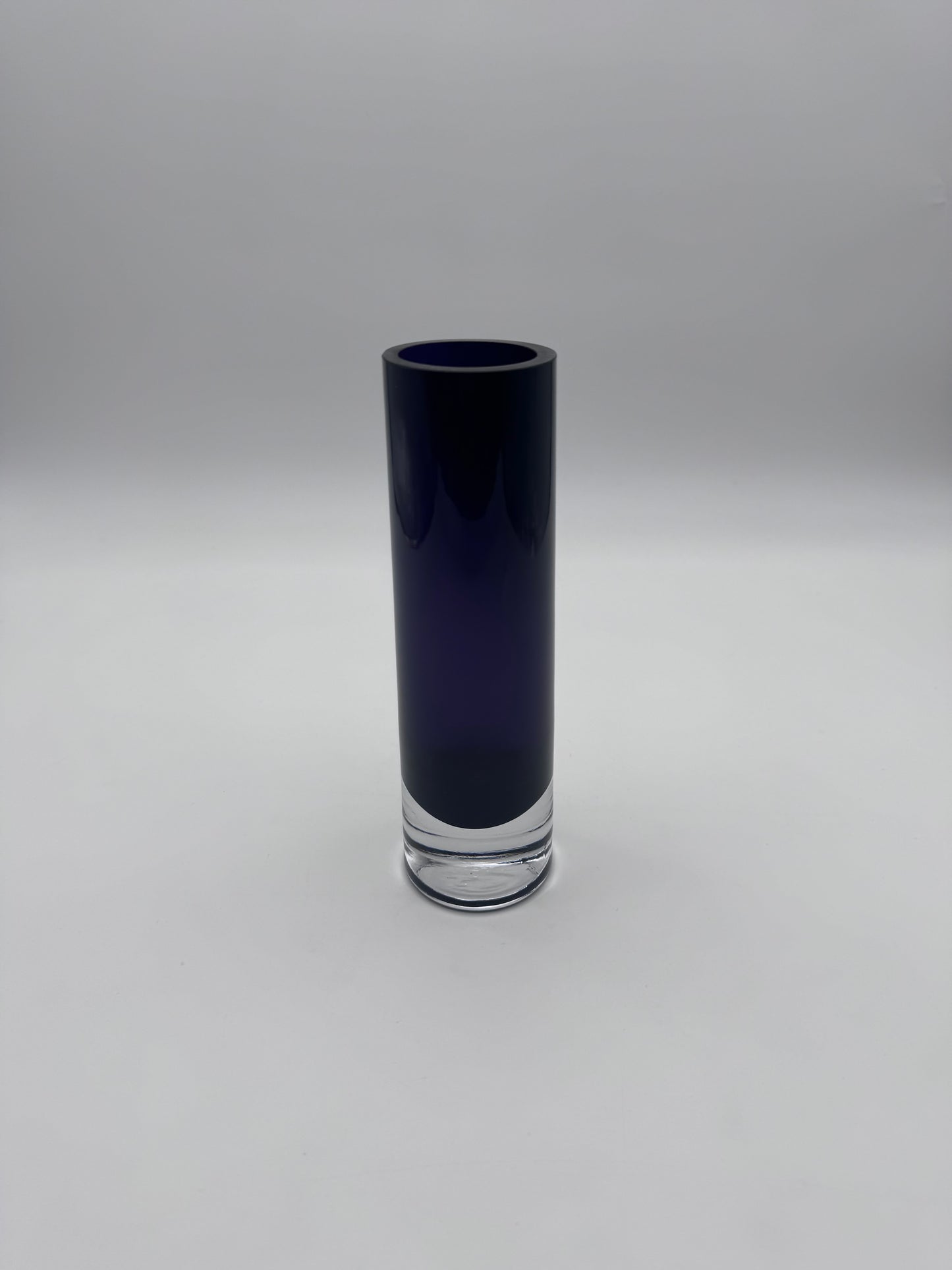 Cilindervaas paars glas