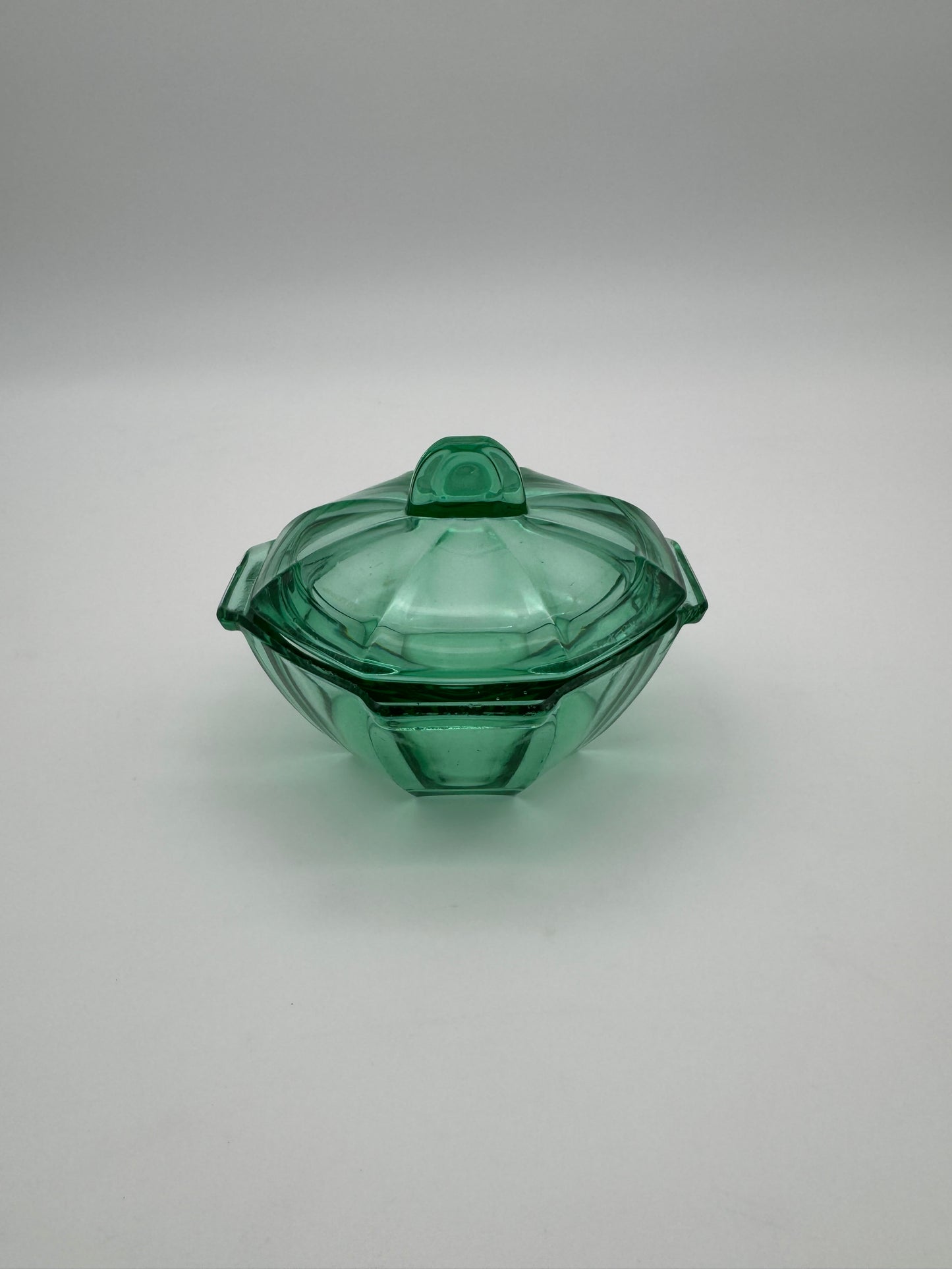 Schaaltje met deksel groen glas