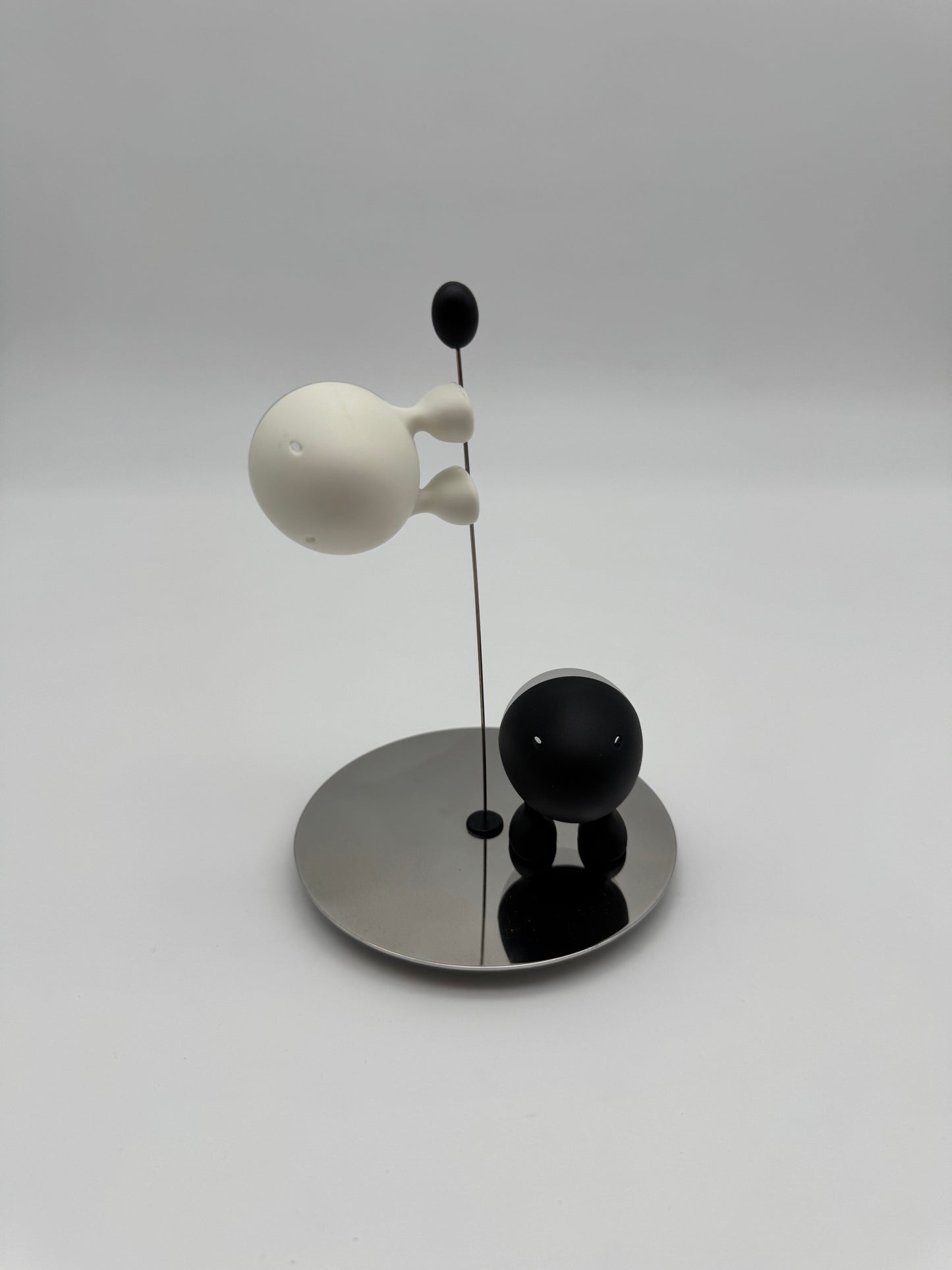 Alessi Family Follows Fiction ASG02 BW "Lilliput" Zout en peper set
