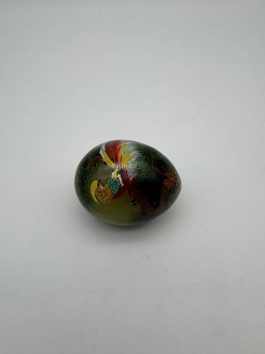 Vintage jade ei handgeschilderd green stone exotic bird