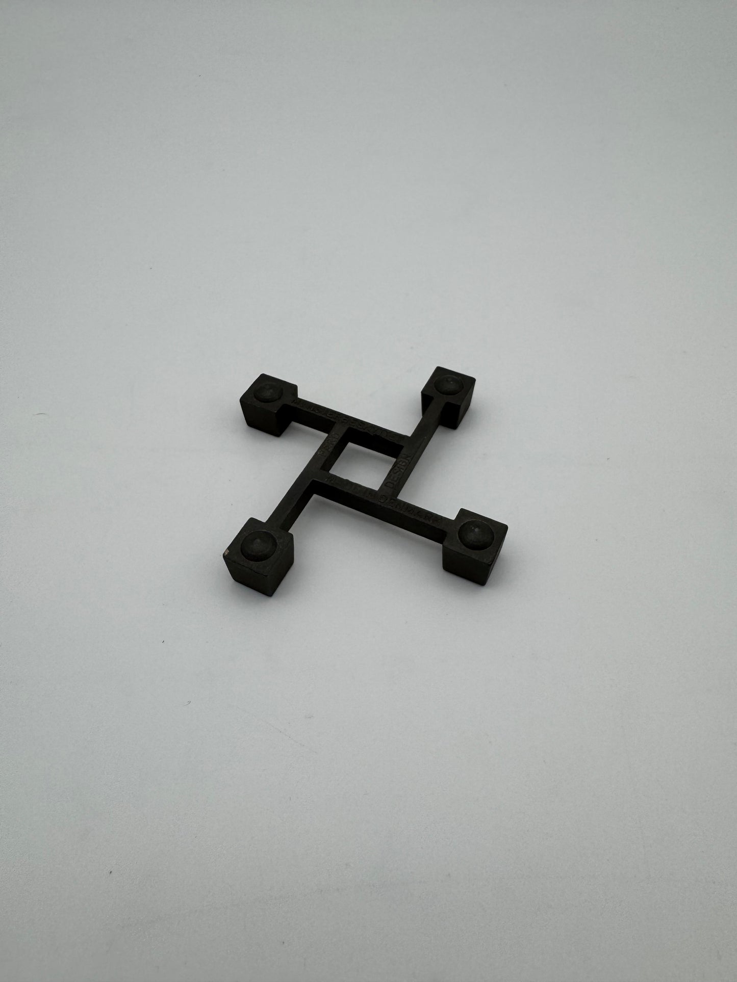Miniatuur kandelaar Mønsterbeskyttet - Paro Design made in Denmark