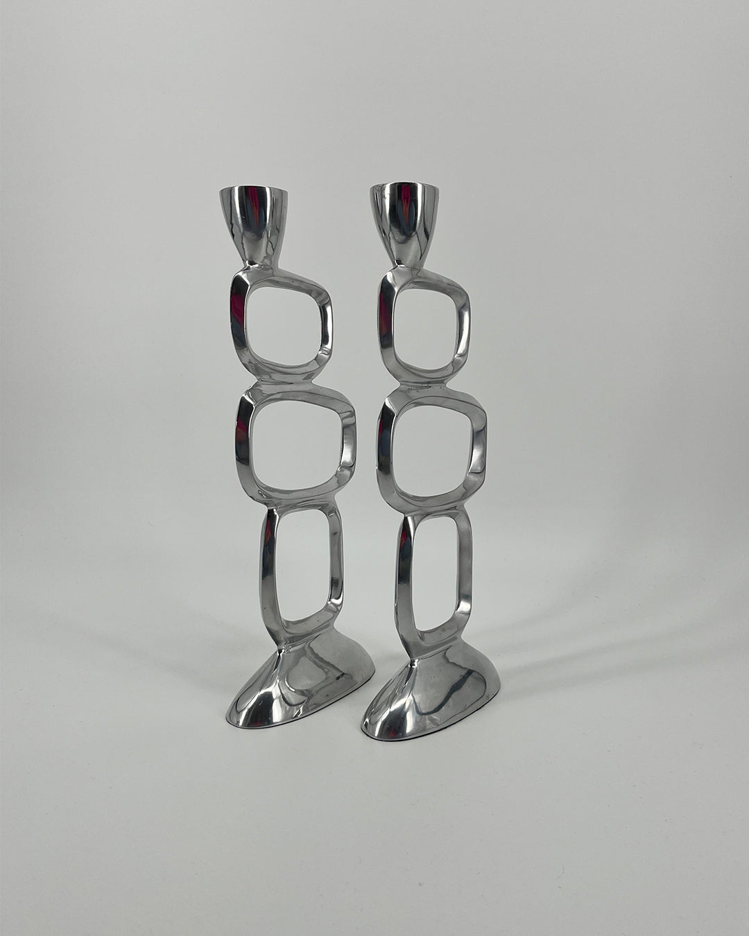 80s CIRCLE Candlesticks By Matthew Hilton (set van 2)
